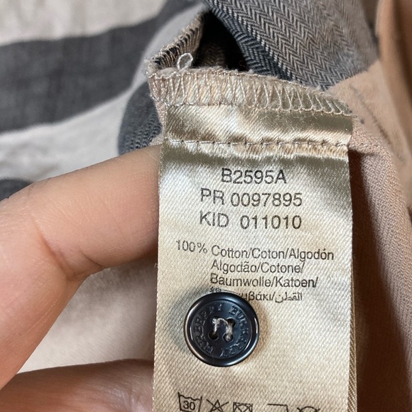 Burberry Cream and Black Button Down Shirt Classic Design - Picture 3 of 6